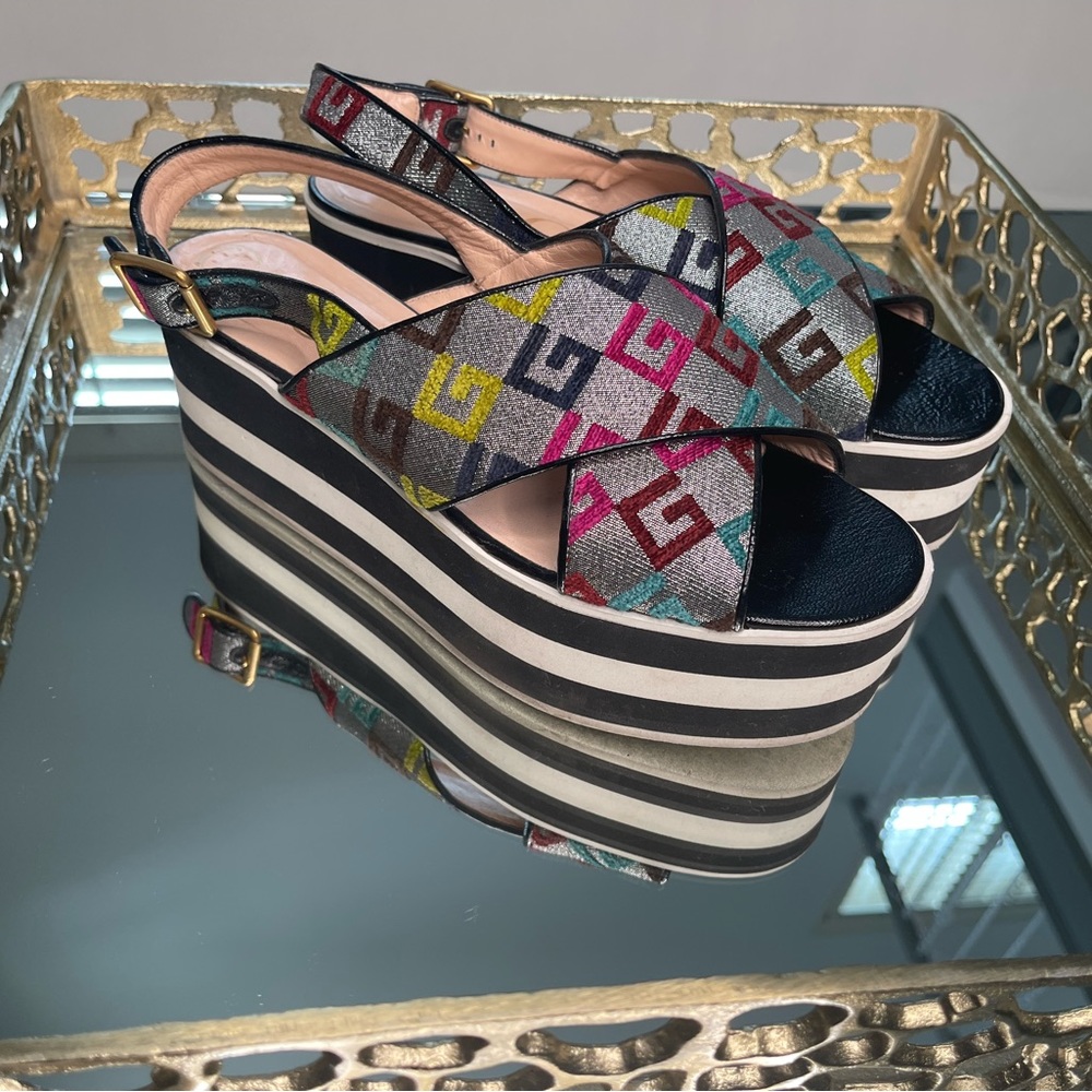 GUCCI PEGGY SLING BACKS 100% AUTHENTIC MULTI COLOR